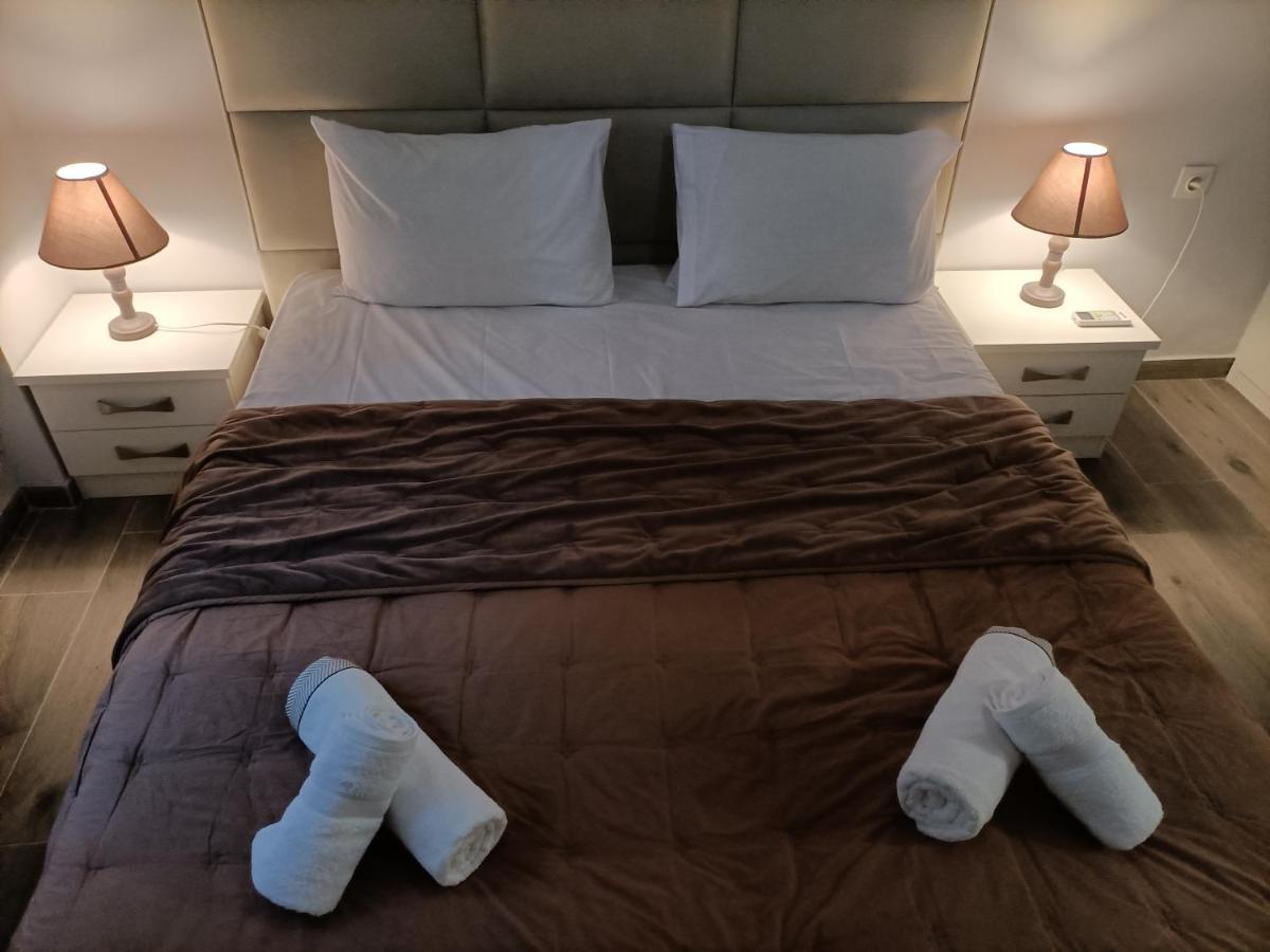 Modern Comfy Apartment เอเธนส์ ภายนอก รูปภาพ