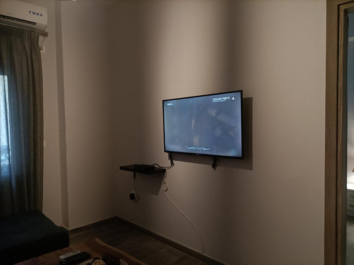 Modern Comfy Apartment เอเธนส์ ภายนอก รูปภาพ
